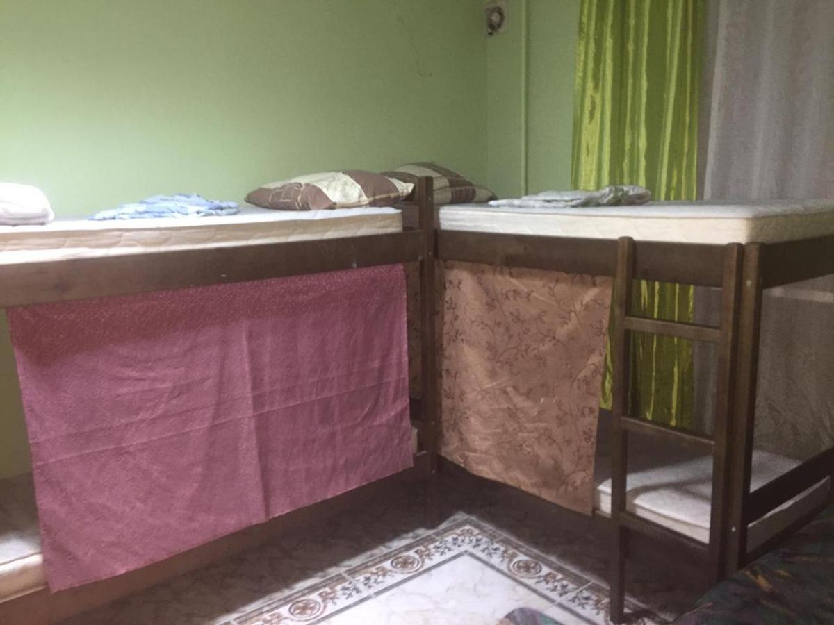 Ararat-Shulyavskaya Hostel Kiev Extérieur photo